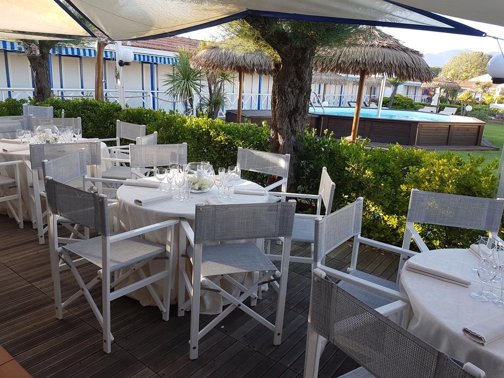 Bed & Breakfast Venezia Marina Di Carrara Exterior photo